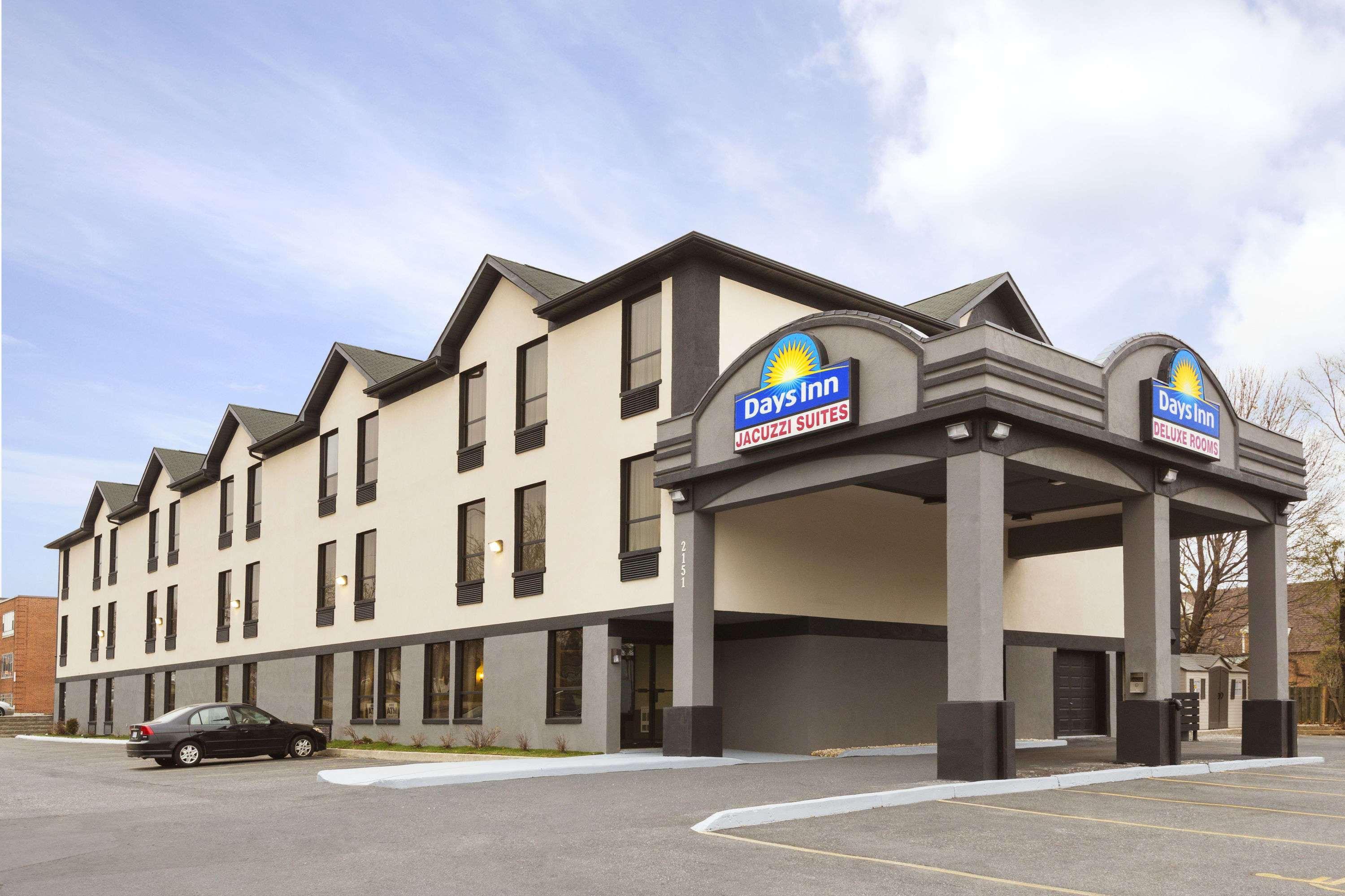 Days Inn By Wyndham Toronto East Lakeview Esterno foto