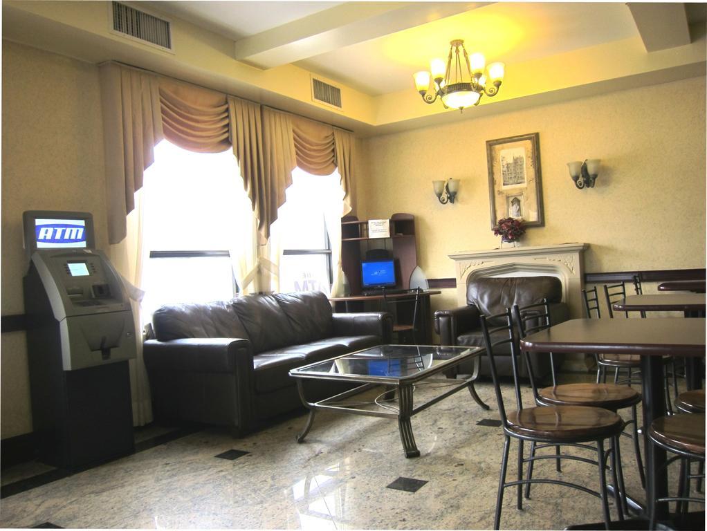 Days Inn By Wyndham Toronto East Lakeview Esterno foto